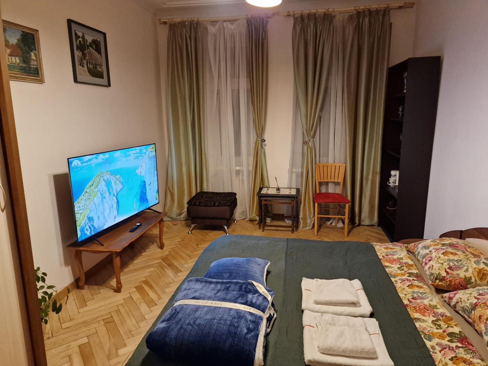 Center Gyvenimas sodyboje *