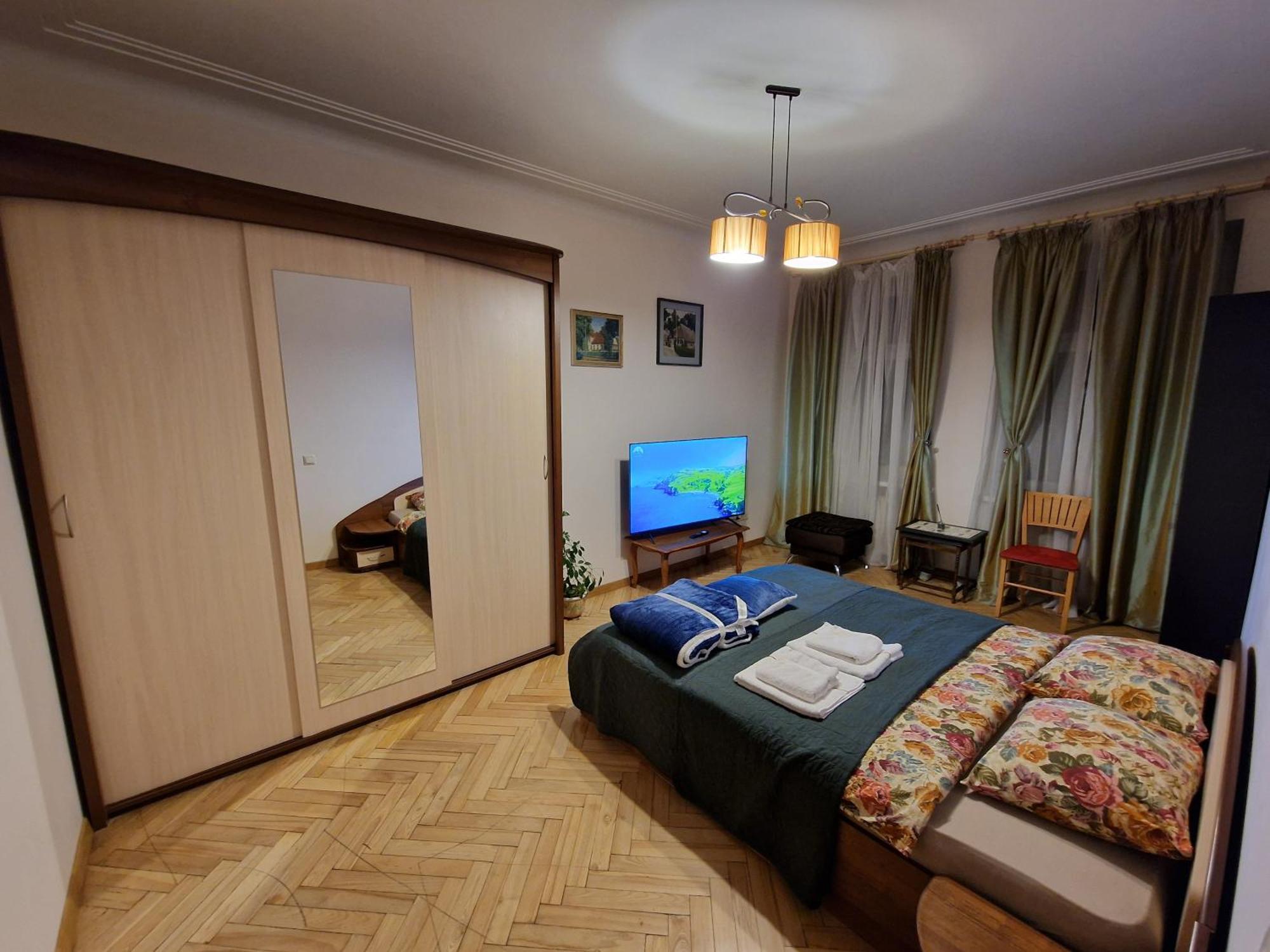 Gyvenimas sodyboje Center *